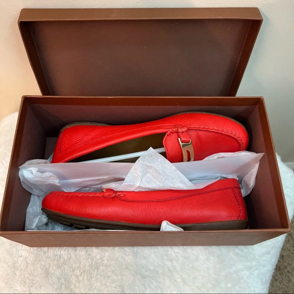 COPY - New Coach loafer leather shoes size 6B - Picture 3 of 9